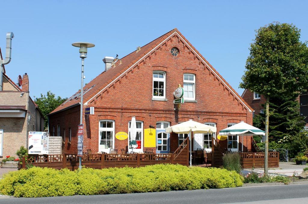 Hotel Pension Am Hafen Norddeich  Bagian luar foto